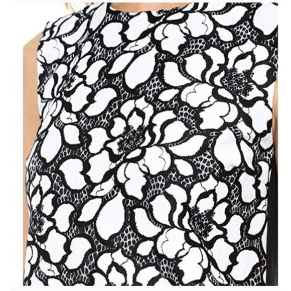 Diane Von Furstenburg Betty Black Lace Floral Knit Top Size US 14 - Picture 4 of 12